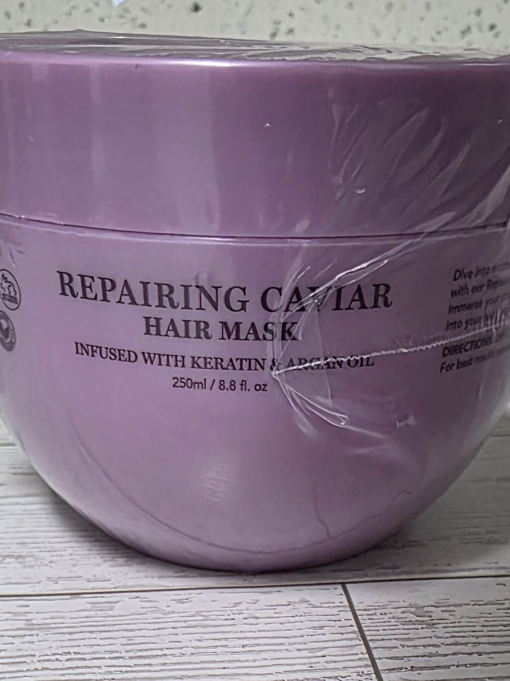 Le Chic Repairing Caviar Hair Mask with Keratin & Argan Oil - 250ml / 8.8 fl oz